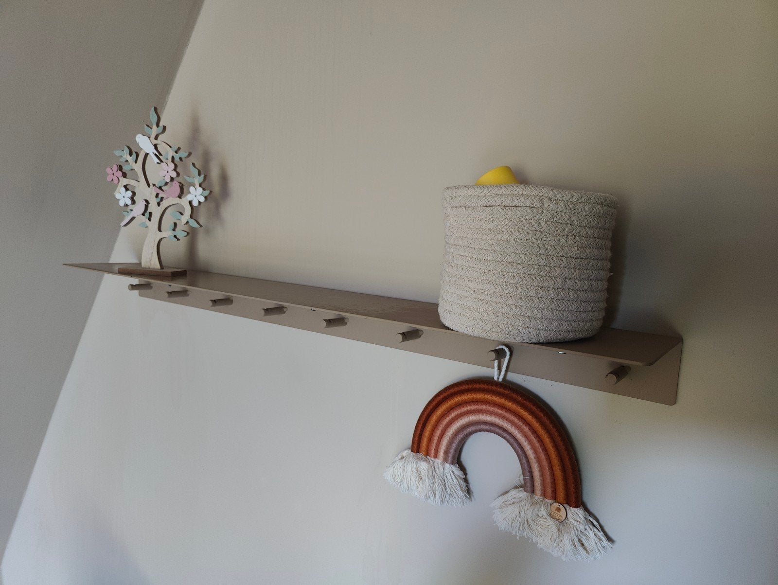 Wandplank met kapstokhaakjes - Beige, Ophalen, Gebruikt