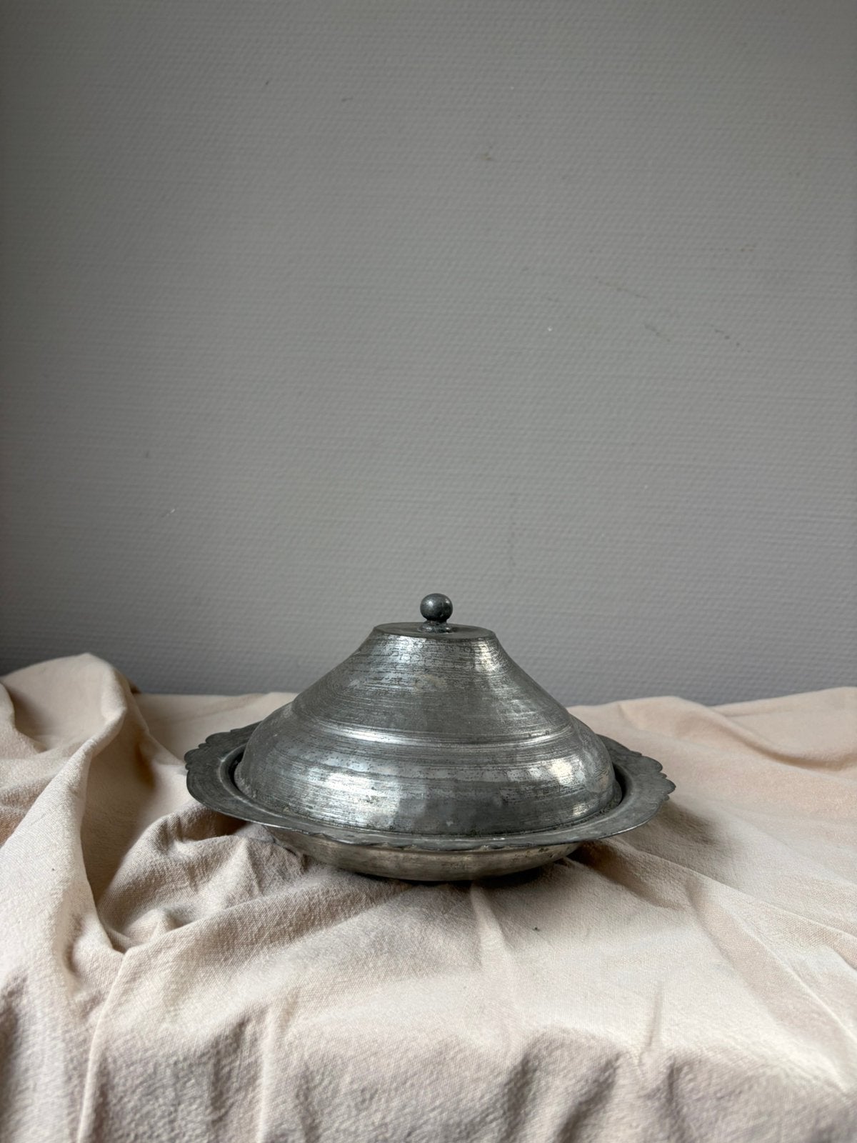Antiek tinnen cloche met deksel | rustiek, Antiek en Kunst, Ophalen of Verzenden