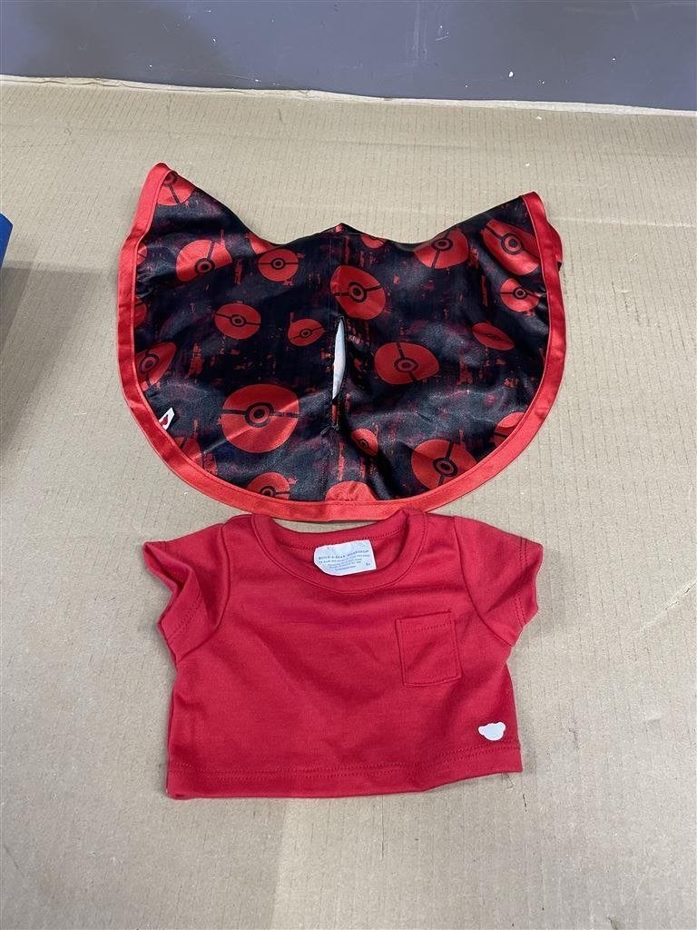 build A bear workshop kleding pokemon en trui, Ophalen of Verzenden, Zo goed als nieuw, Beeldje, Cherished Teddies