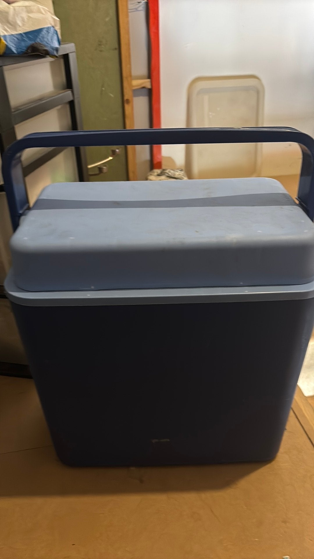 Koelbox met draagbeugel – blauw, Ophalen, Zo goed als nieuw, Koelelement