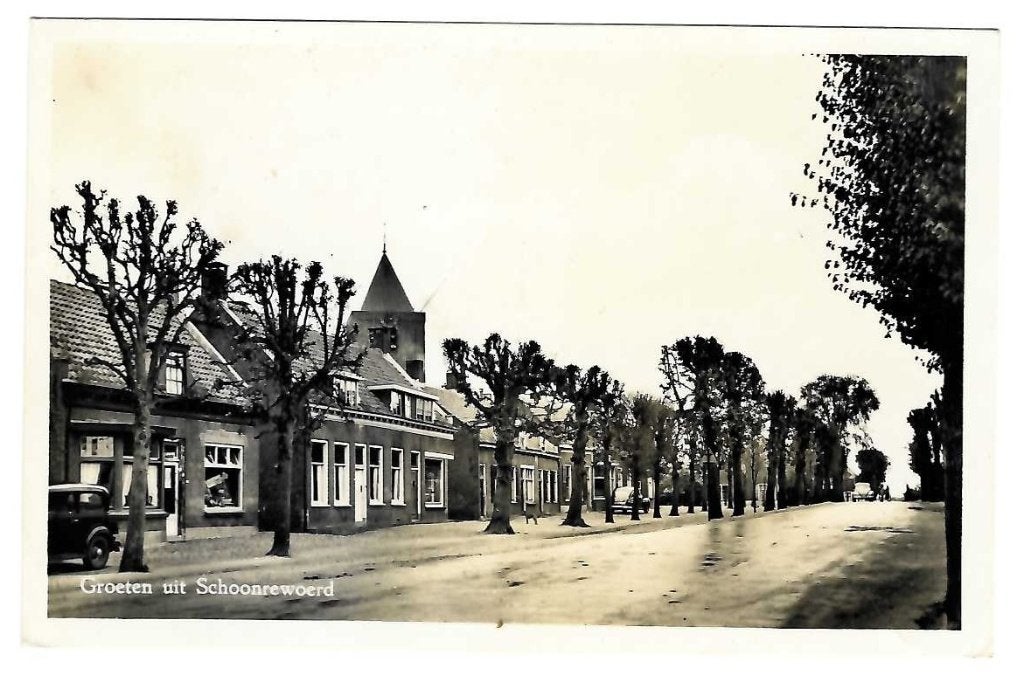 Schoonrewoerd - Dorpsgezicht met oldtimers, Verzamelen, Ophalen of Verzenden, 1940 tot 1960, Gelopen, Zuid-Holland