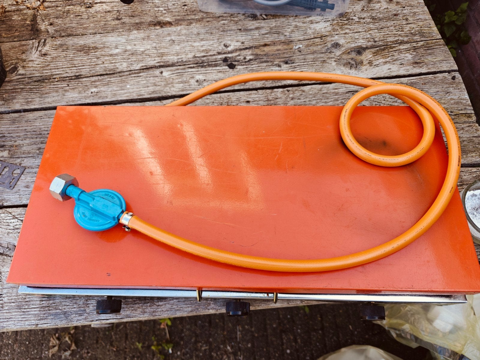 Camping gasfornuis 3-pits met gasslang en drukregelaar, Ophalen of Verzenden, Gebruikt