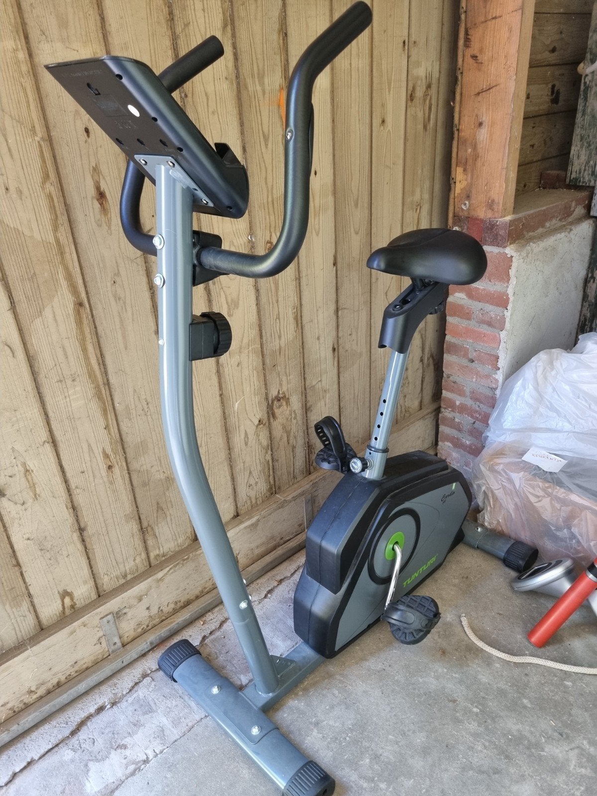 Tunturi Cardio Fit B40 Hometrainer - Zo goed als nieuw, Ophalen, Zo goed als nieuw, Metaal, Benen