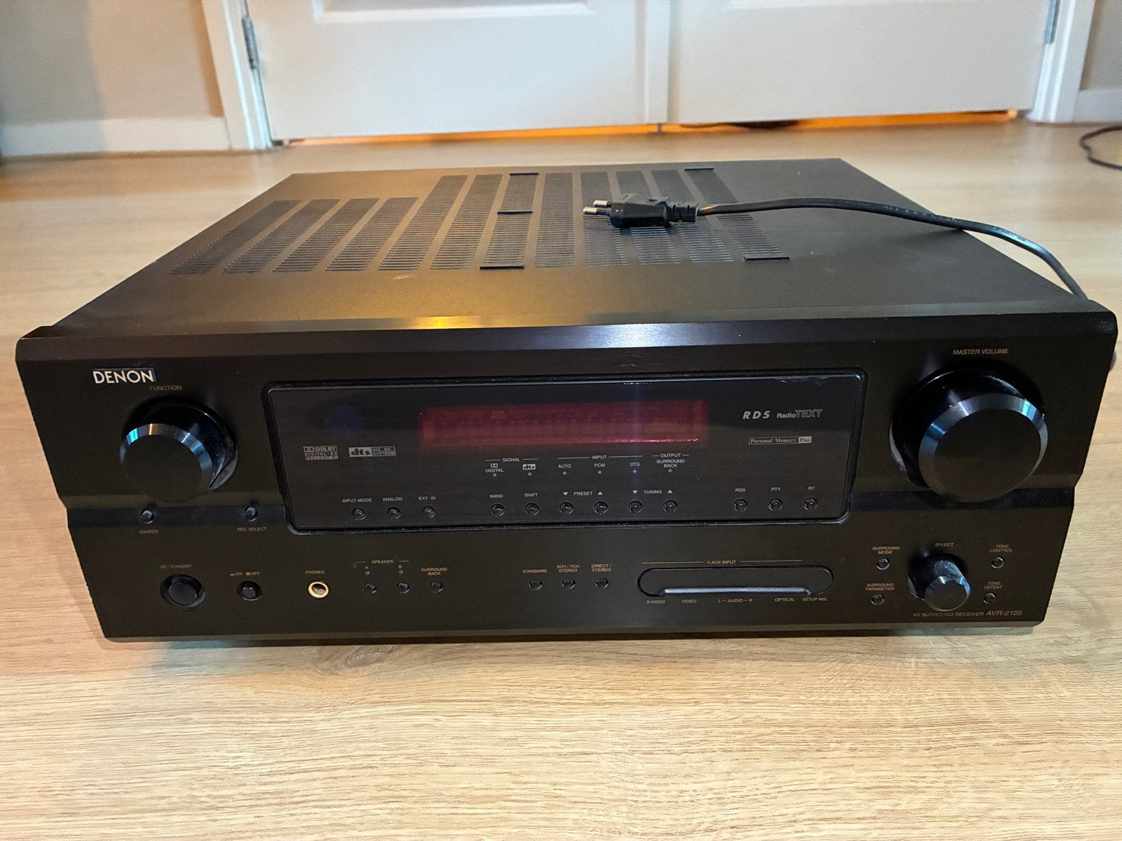 Denon AVR-2105 AV Surround Receiver, Ophalen, Gebruikt, Denon, 120 watt of meer