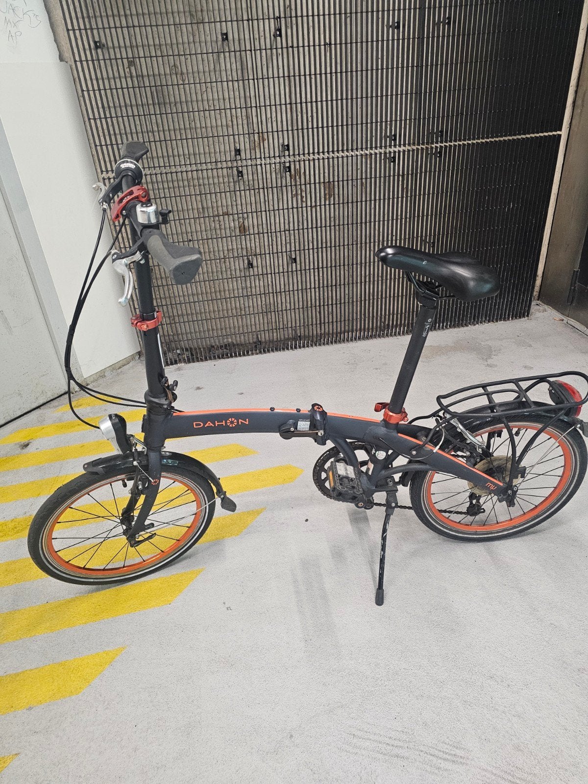 Dahon MU D8 Vouwfiets met 8 versnellingen in zeer goed staat, Fietsen en Brommers, Terugtraprem, Versnellingen, Batavus, Ophalen of Verzenden