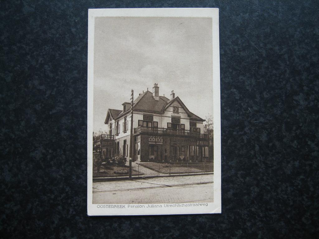 OOSTERBEEK Pension Juliana Utrechtsche straatweg, Verzamelen, Ansichtkaarten | Nederland, Ophalen of Verzenden, 1940 tot 1960