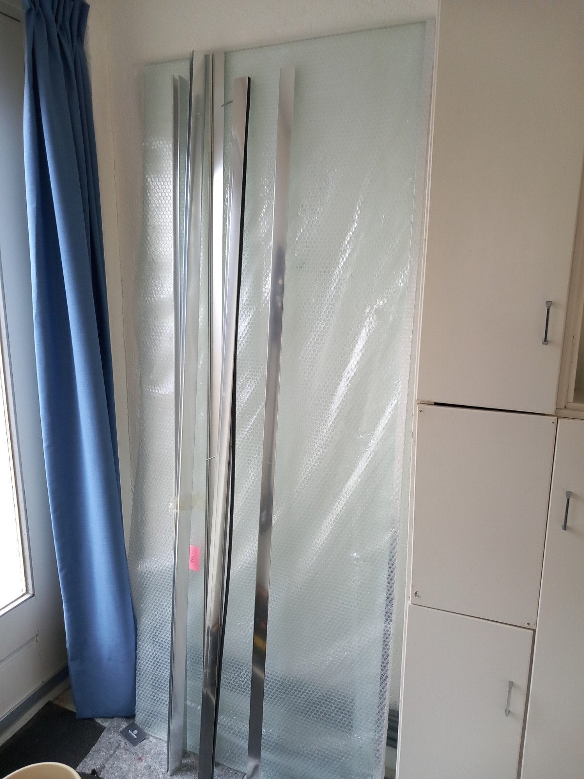 Zijwand Ben I-motion douchecabine - Nieuwstaat, Doe-het-zelf en Verbouw, Ophalen, Zo goed als nieuw, Glas, Douche