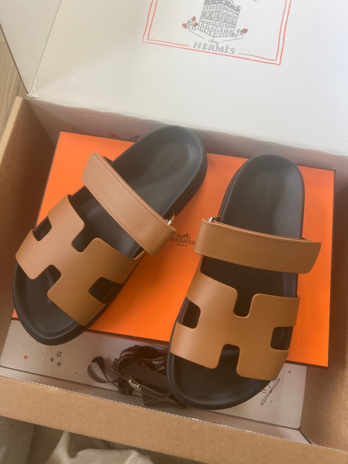 Hermès Chypre Sandalen - Bruin Leer, Kleding | Dames, Ophalen of Verzenden, Nieuw, Bruin, Sandalen of Muiltjes