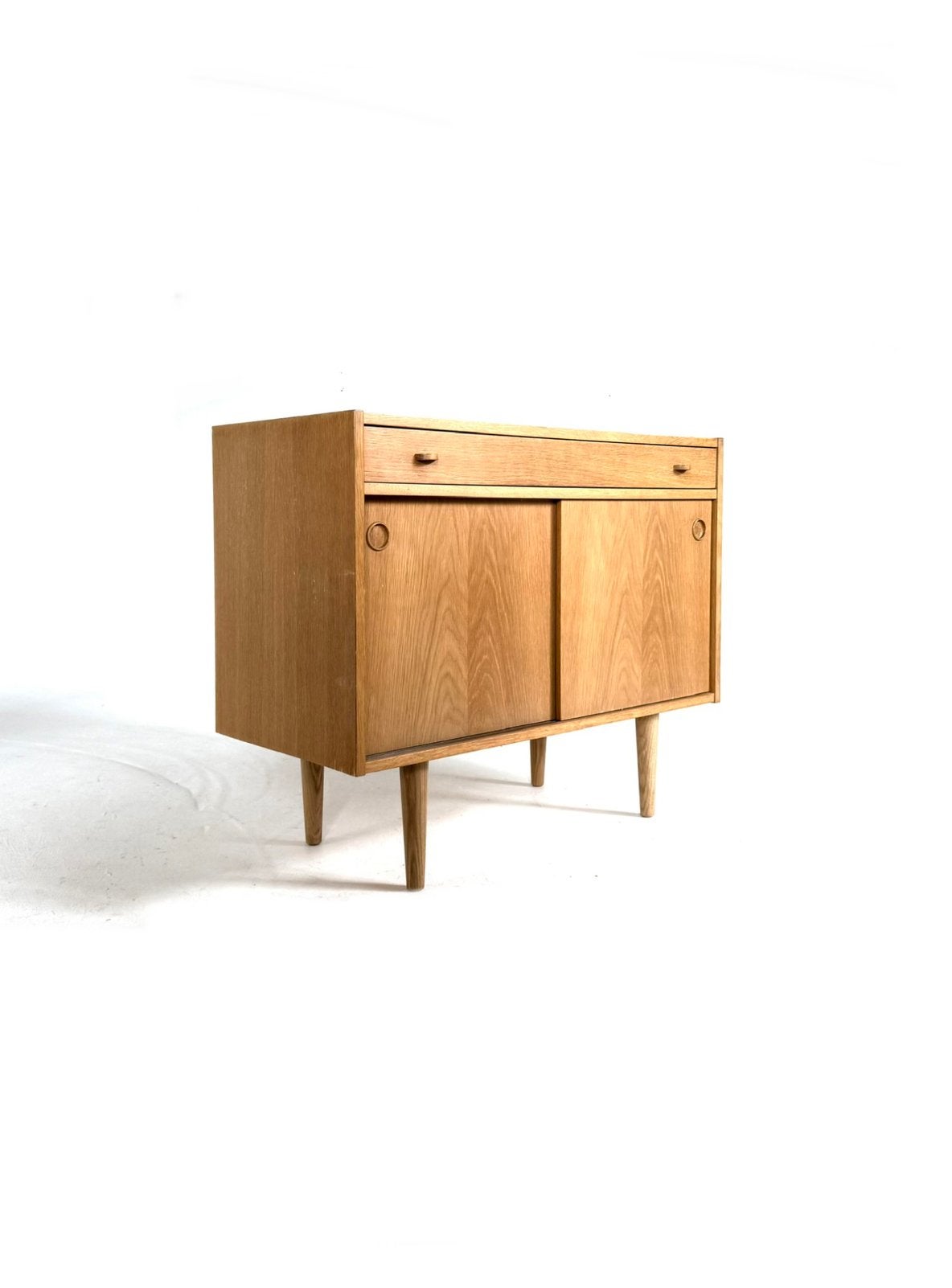 Vintage Deense eikenhouten sideboard ‘60