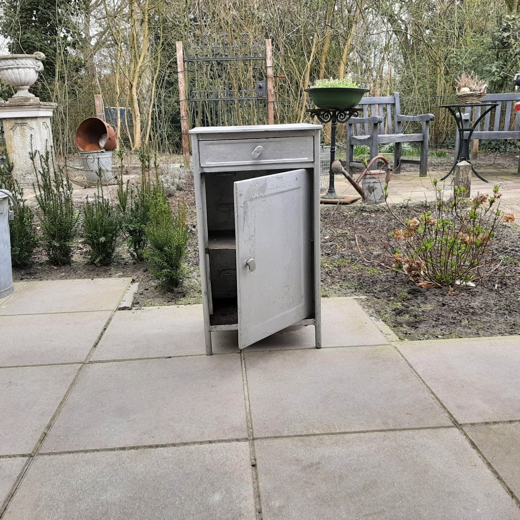 Vintage oud metalen industrieel kastje, Ophalen