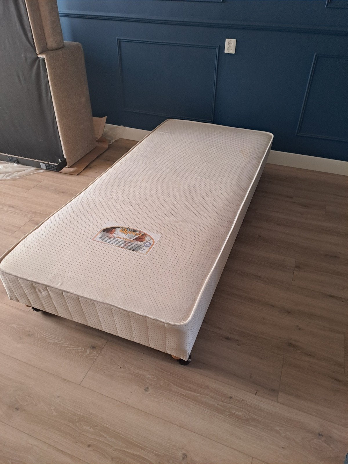 ️GRATIS QUEEN BOXSPRING️ 200X90 CM, Ophalen, Hotel, Gebruikt, 90 cm