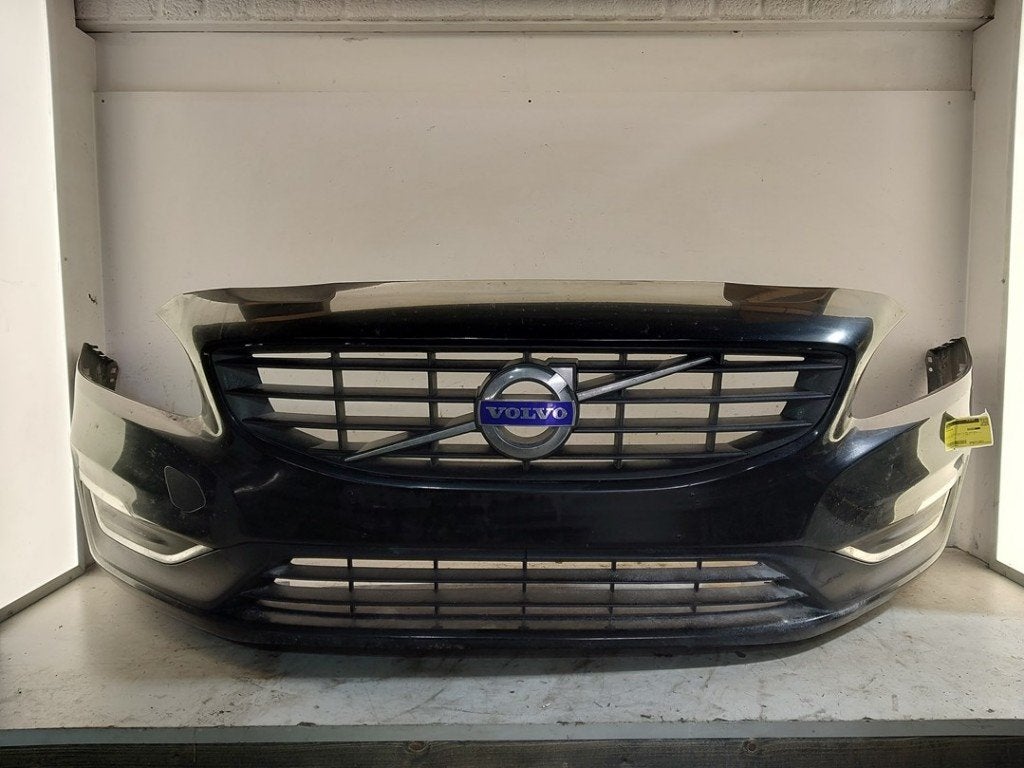 Bumper Voor Volvo V60 I (FW/GW) (2015-03/2018-05) 39820276, Gebruikt, Siegburger Straße 229, Köln 50679, , Duitsland, Info@volvocars.com