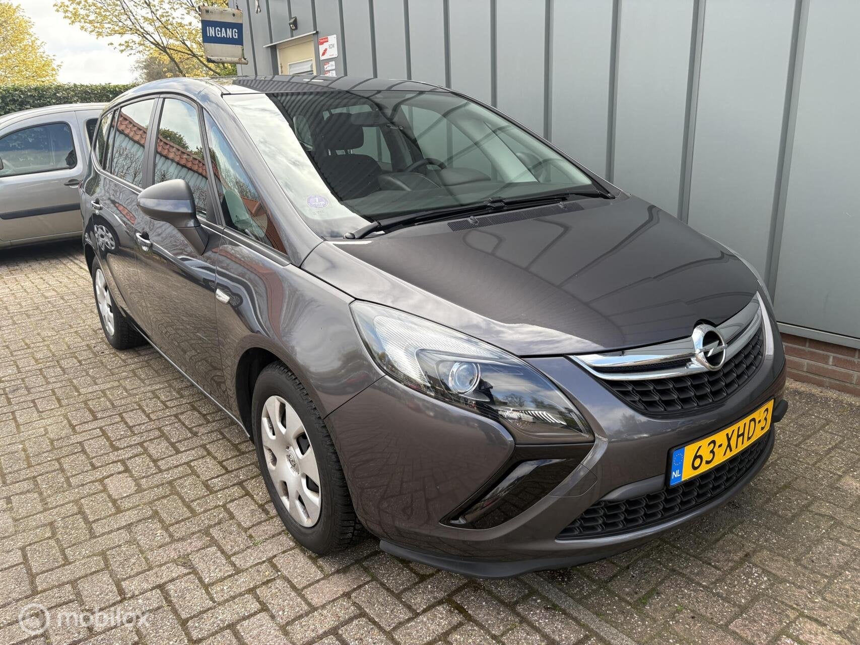 Opel Zafira Tourer 1.4 Edition Navi - Cruise - 6Bak - APK -, Auto's, Opel, Euro 5, 4 cilinders, Origineel Nederlands, Bedrijf