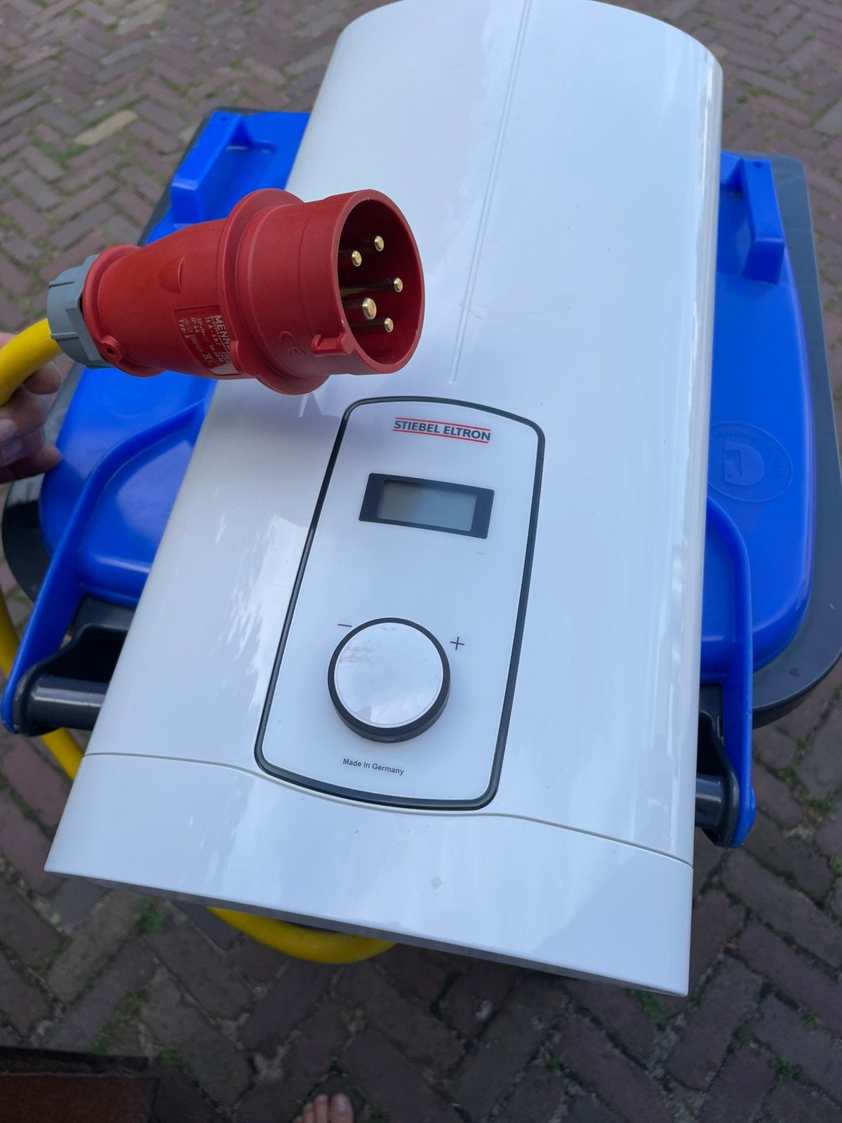 Elektrische doorstroom geiser doorstroomgeiser, Geiser, Ophalen of Verzenden, Minder dan 20 liter, Minder dan 3 jaar oud