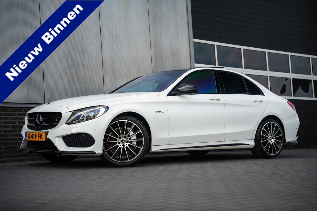 Mercedes-Benz C-Klasse 250 211 pk Edition 1 AMG-Pakket / Pan, Auto's, Mercedes-Benz, Automaat, Euro 6, 4 cilinders, Wit