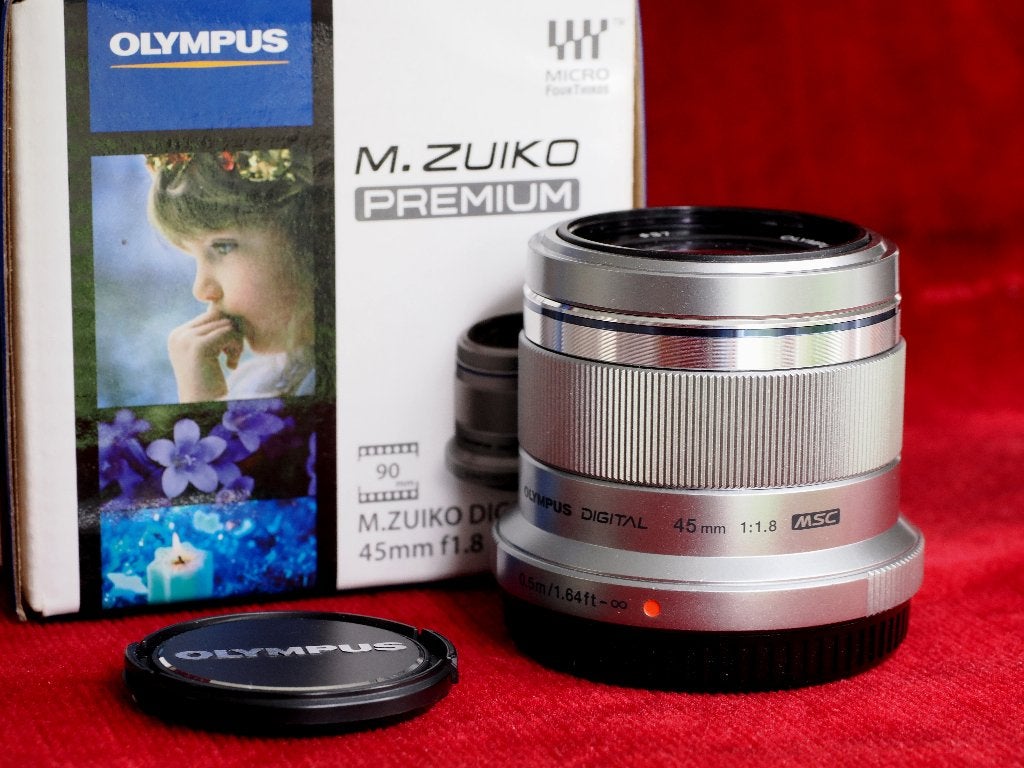 Olympus M.Zuiko Digital 45 mm F1.8, portretlens , nieuwstaat, Ophalen of Verzenden, Zo goed als nieuw, Autofocus, OM System