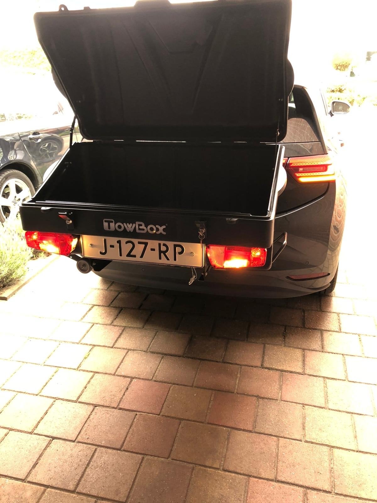 Towbox v1 extra bagageruimte - te huur, Auto diversen, Ophalen, Zo goed als nieuw