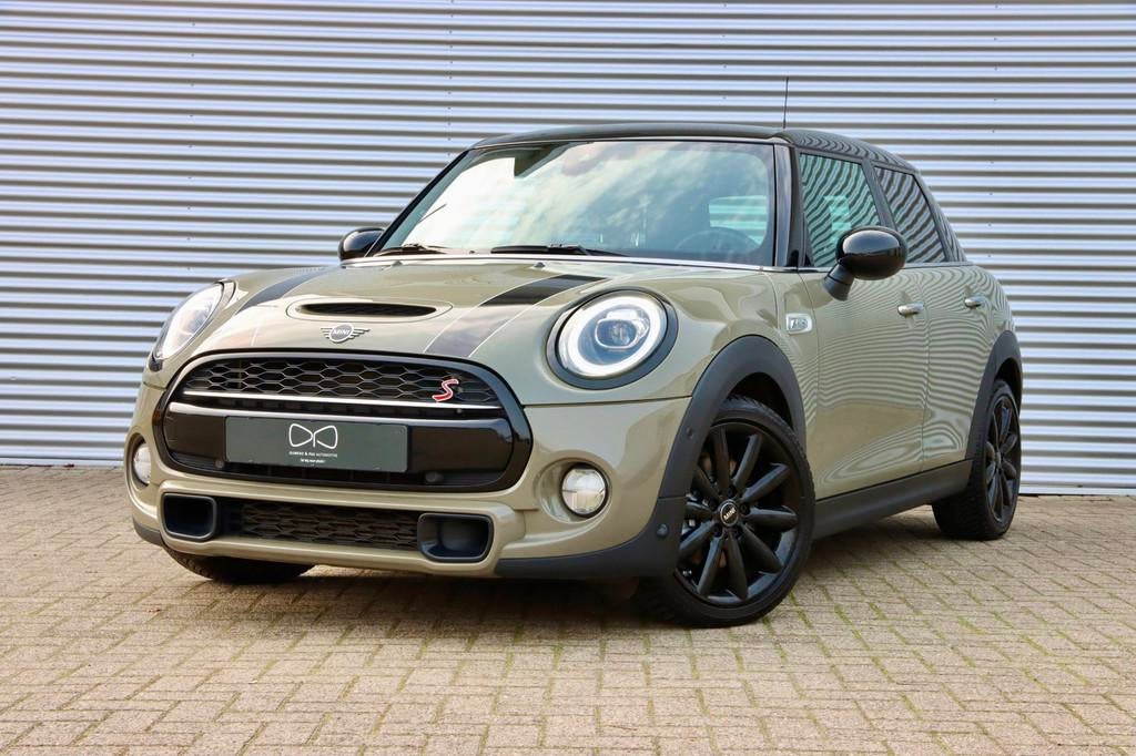 Mini Mini 2.0 Cooper S | NAVIGATIE | CAMERA | CRUISE CONTROL, Auto's, Mini, 1998 cc, Gebruikt, Leder en Stof, Origineel Nederlands