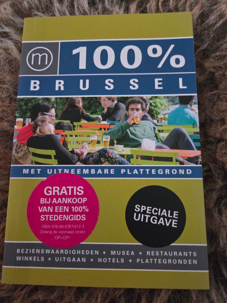 100% Brussel Reisgids met uitneembare plattegrond, Overige merken, Europa, Ophalen of Verzenden, Zo goed als nieuw