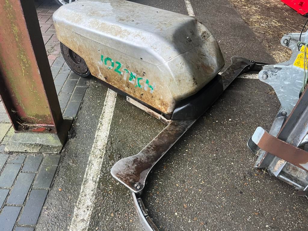 JOZ mestrobot, Zakelijke goederen, Agrarisch | Werktuigen, Ophalen