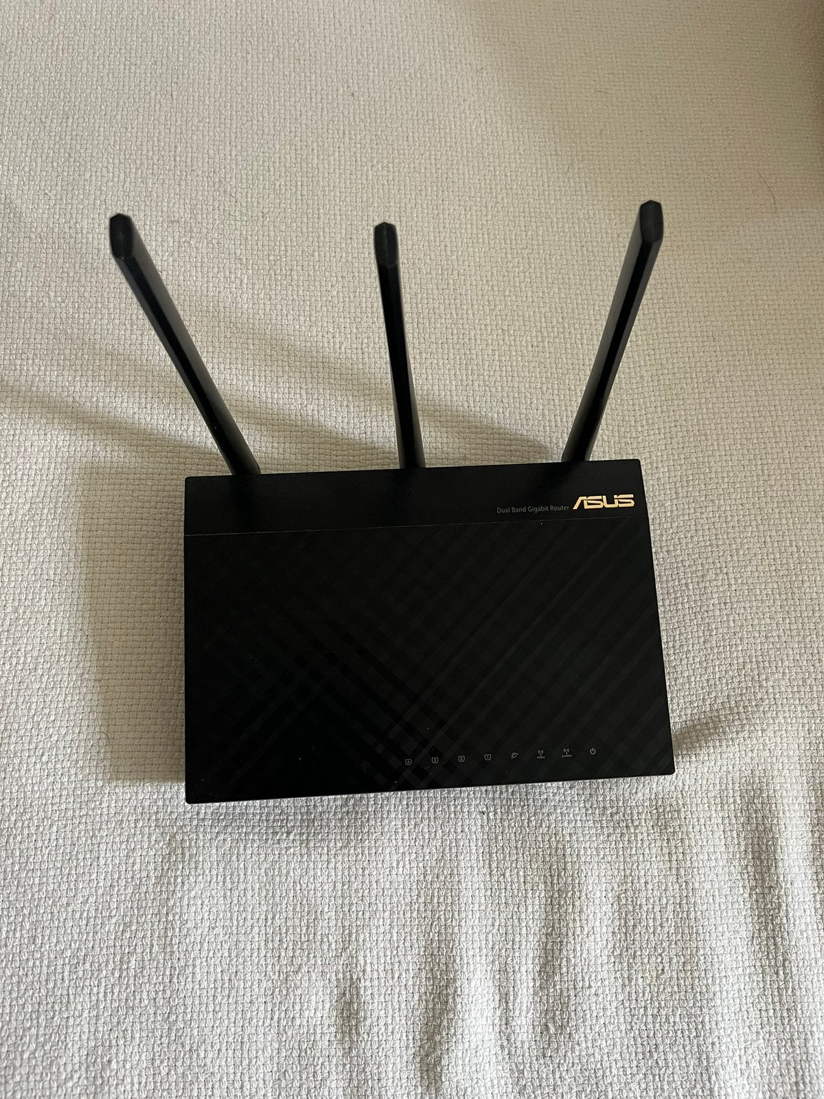Asus Dual Band gigabit - roiter, Computers en Software, Routers en Modems, Ophalen, Zo goed als nieuw, Router