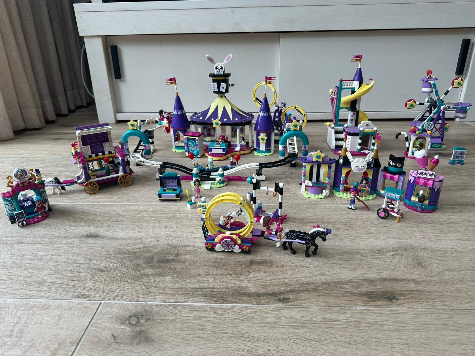 Lego Friends kermis compl 41685 , 41686, 41687, 41688, 41689, Lego, Friends, Ophalen of Verzenden, Zo goed als nieuw