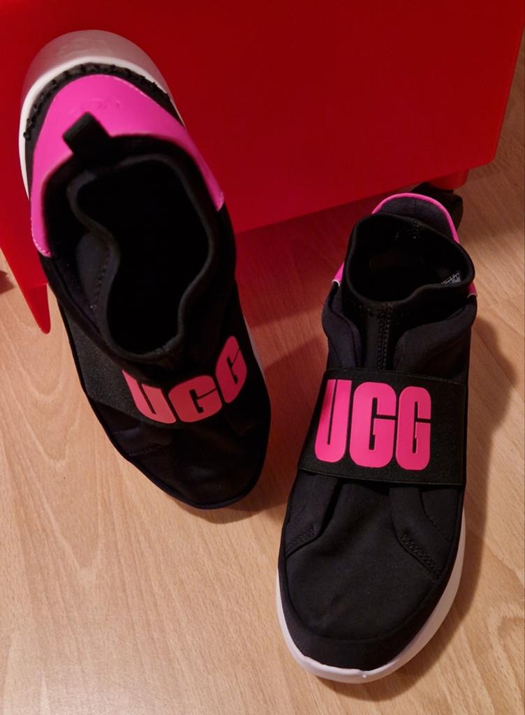 Ugg sneakers maat 38, UGG, Ophalen of Verzenden, Sneakers of Gympen, Zo goed als nieuw