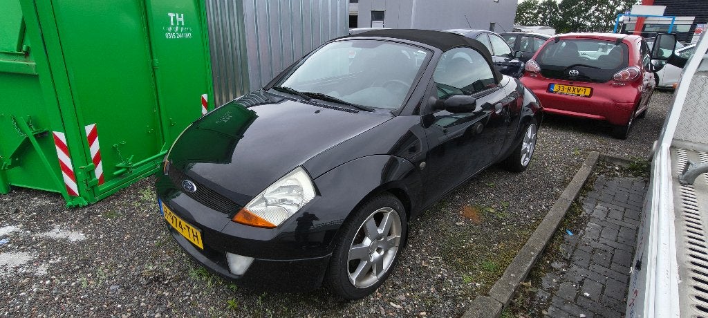 Ford Ka 1.6 Streetka 2005 Zwart, Auto's, 40 €/maand, Zwart, Leder, Bedrijf