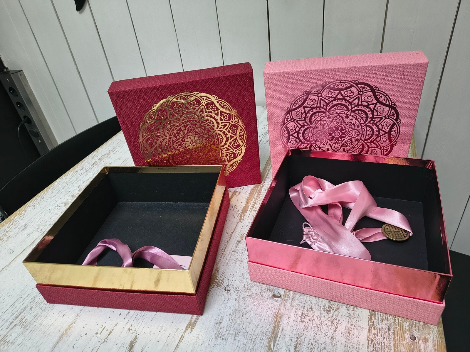 2x luxe cadeau /bewaar Doos Rituals : Roze+Bordeaux rood, Ophalen of Verzenden, Nieuw