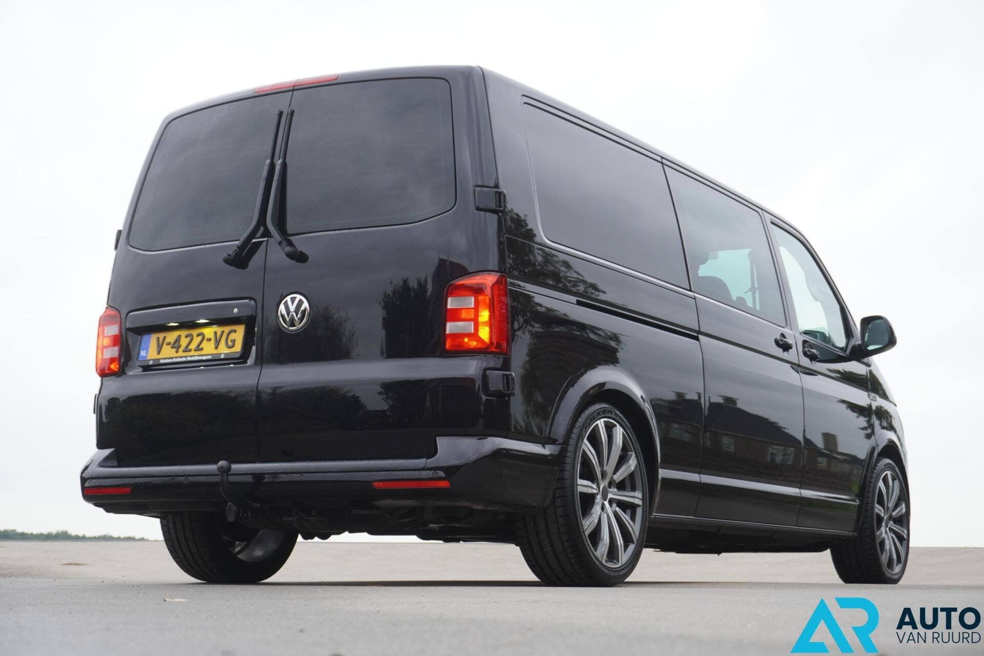 Volkswagen Transporter 2.0 TDI L2H1 DC * LED * MARGE * LUXE, Stof, Gebruikt, 4 cilinders, 150 pk