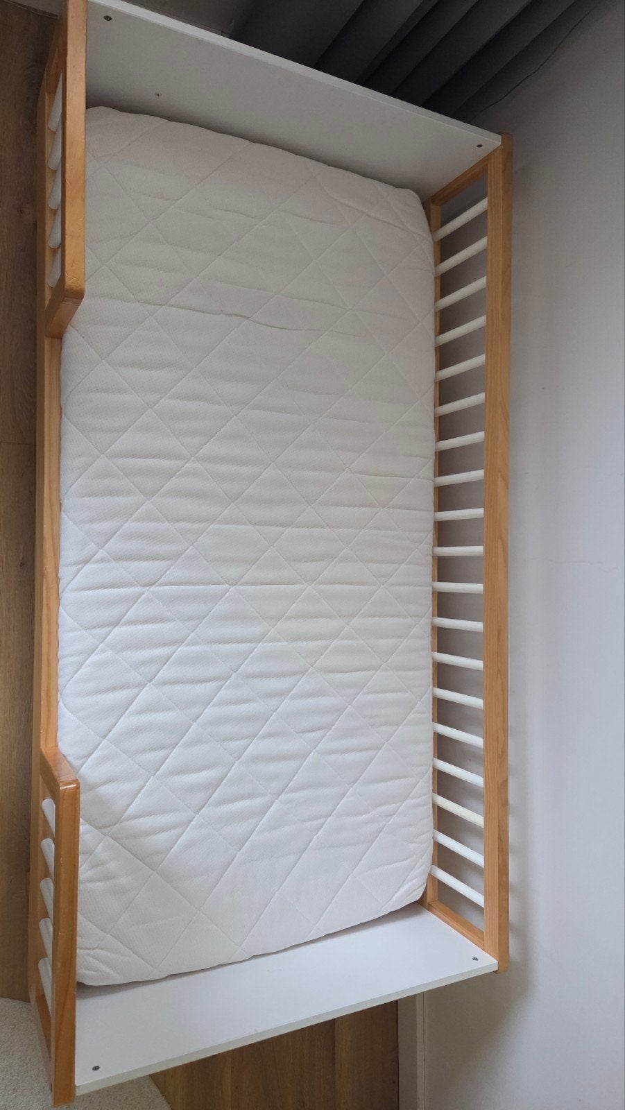 Petit Amelie peuterbed 70x140 cm wit/houtkleur, Ophalen, Gebruikt, Wit, 190 cm of minder