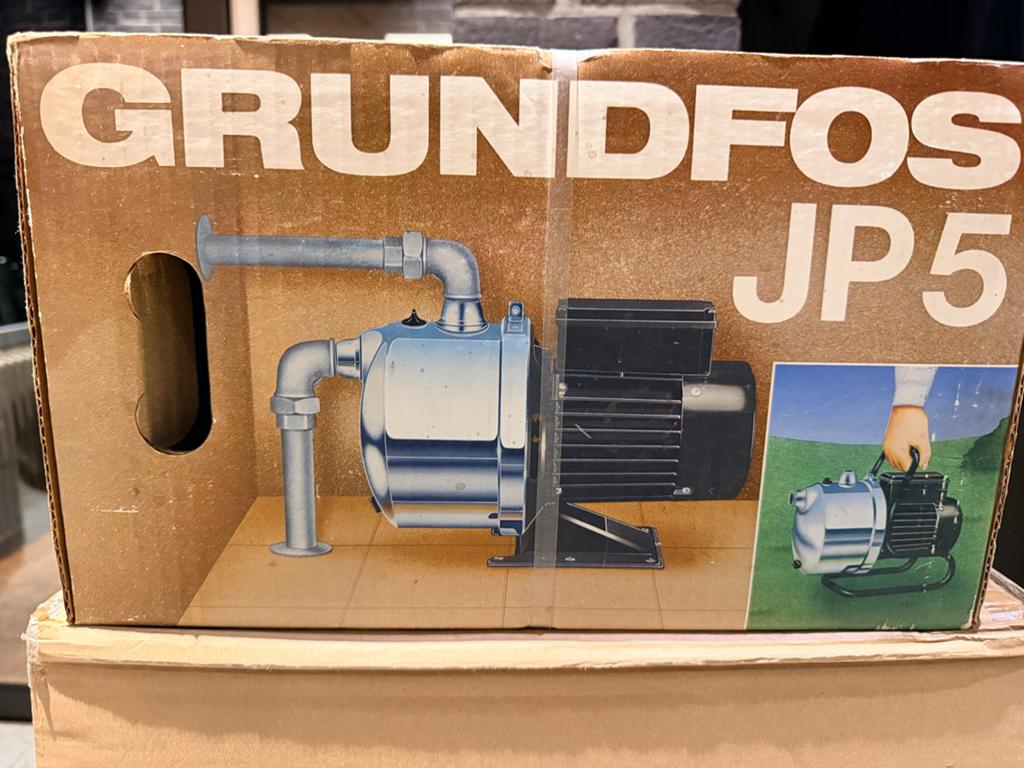 Nieuwe Grundfos JP-5 waterpomp - Ideaal voor huis en tuin, Tuin en Terras, Ophalen, Nieuw, Elektrisch, Hydrofoorpomp