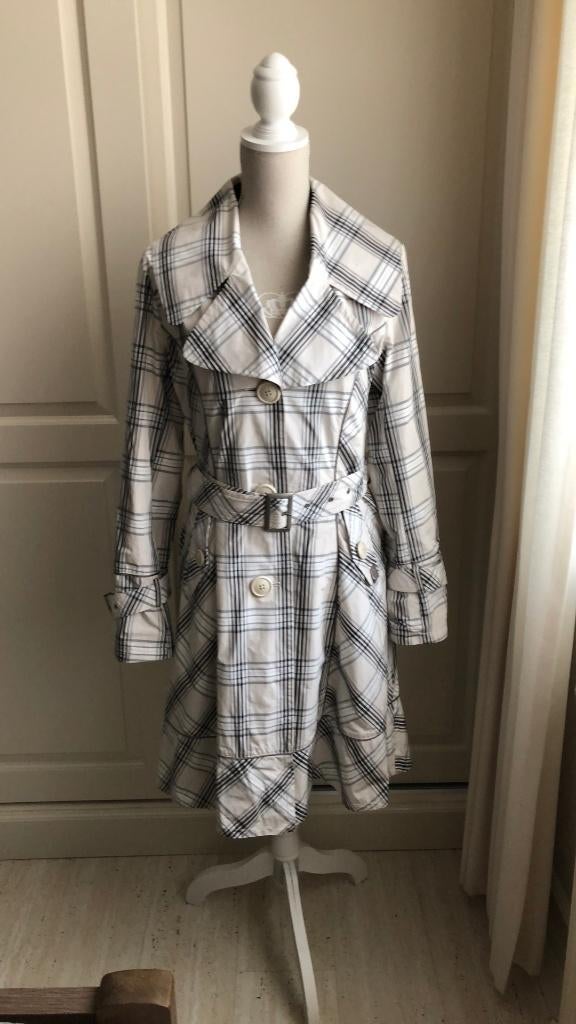 Jas Trenchcoat Bandolera Maat 42 NIEUW, Overige kleuren, Maat 42/44 (L), Nieuw, Ophalen of Verzenden