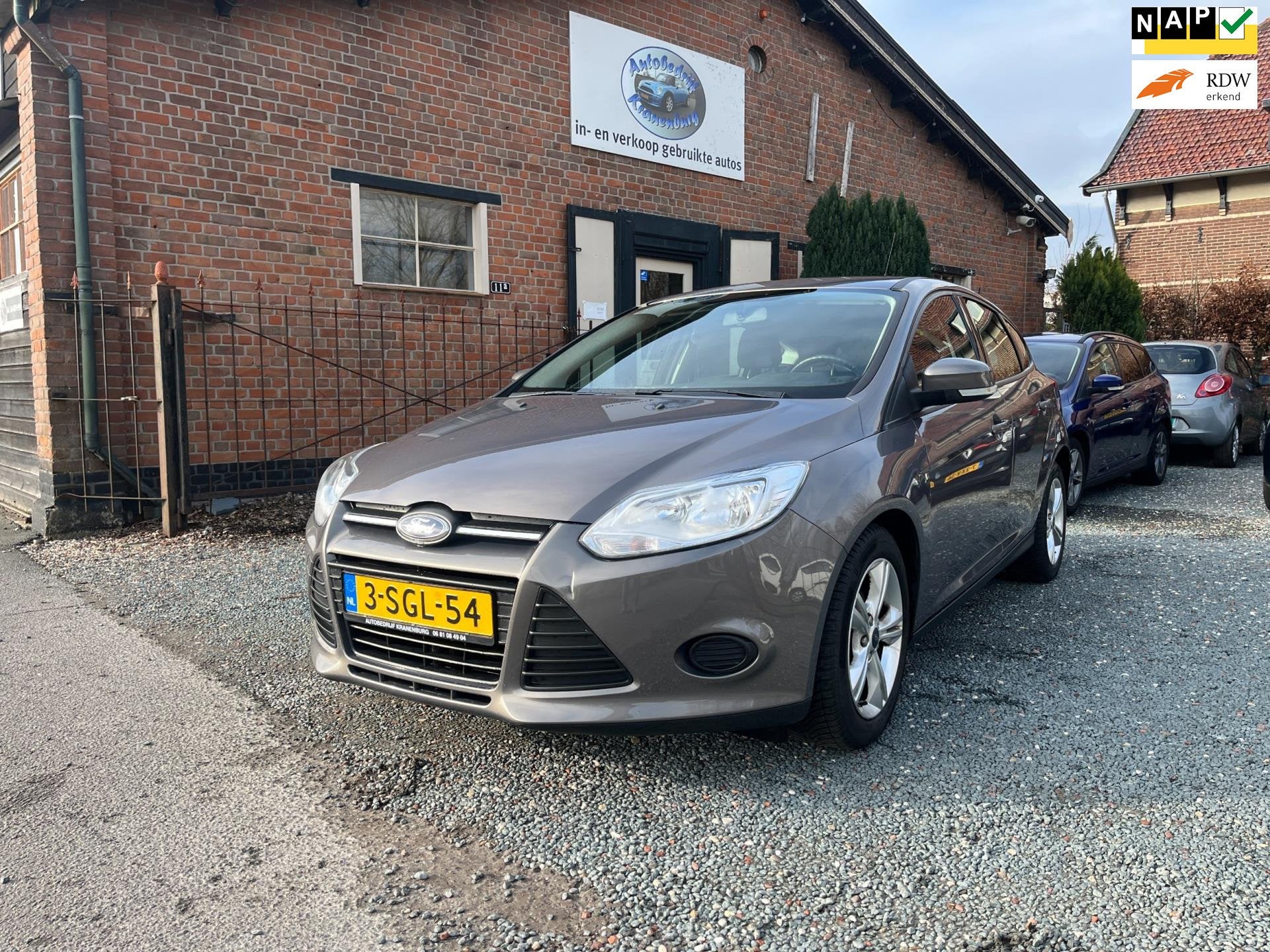 Ford Focus 1.0 EcoBoost Trend ( Airco + Elektrische ramen +, Euro 5, Gebruikt, Zwart, Bruin