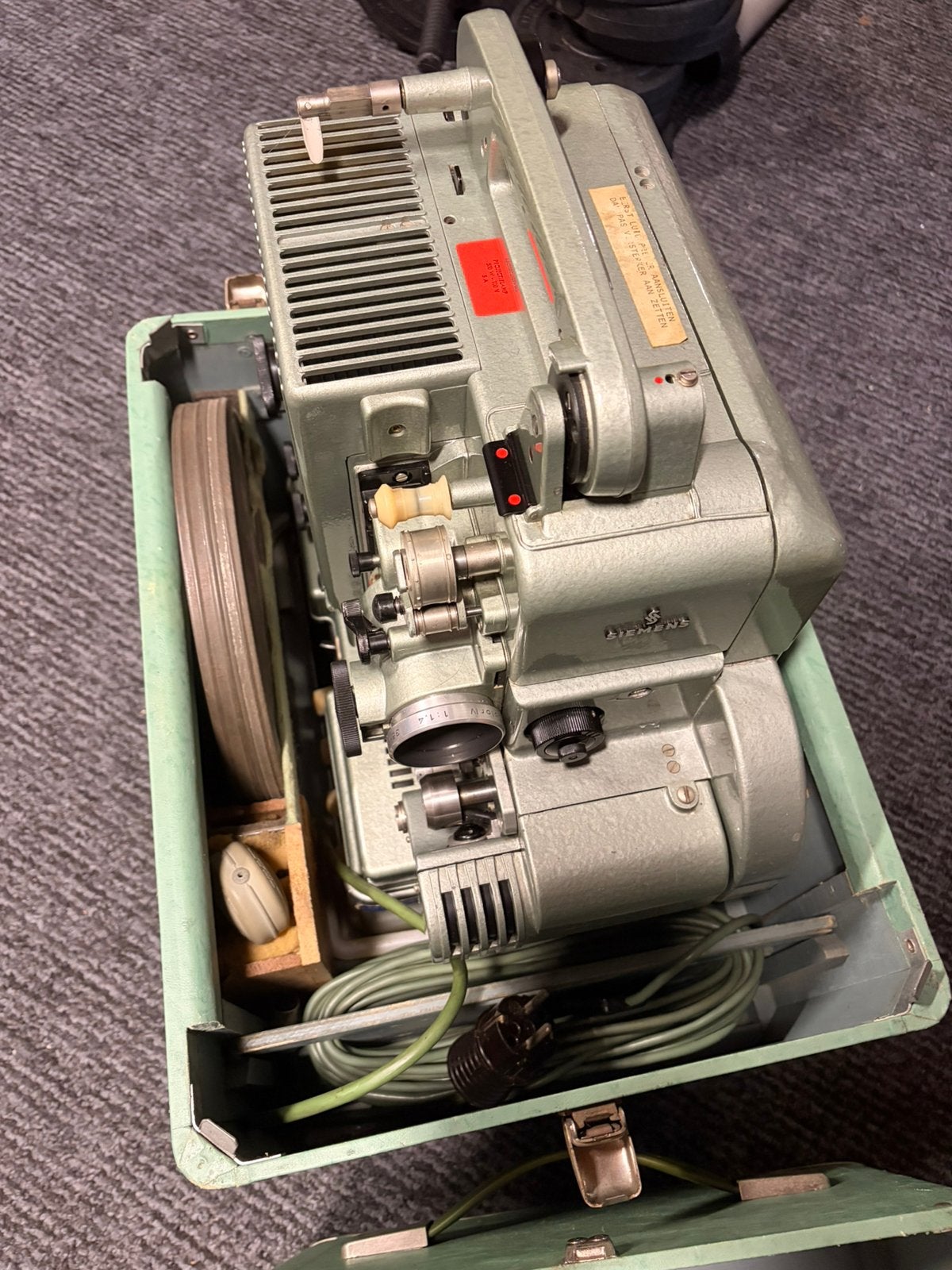 Siemens 2000 smalfilmprojector – originele koffer, Ophalen
