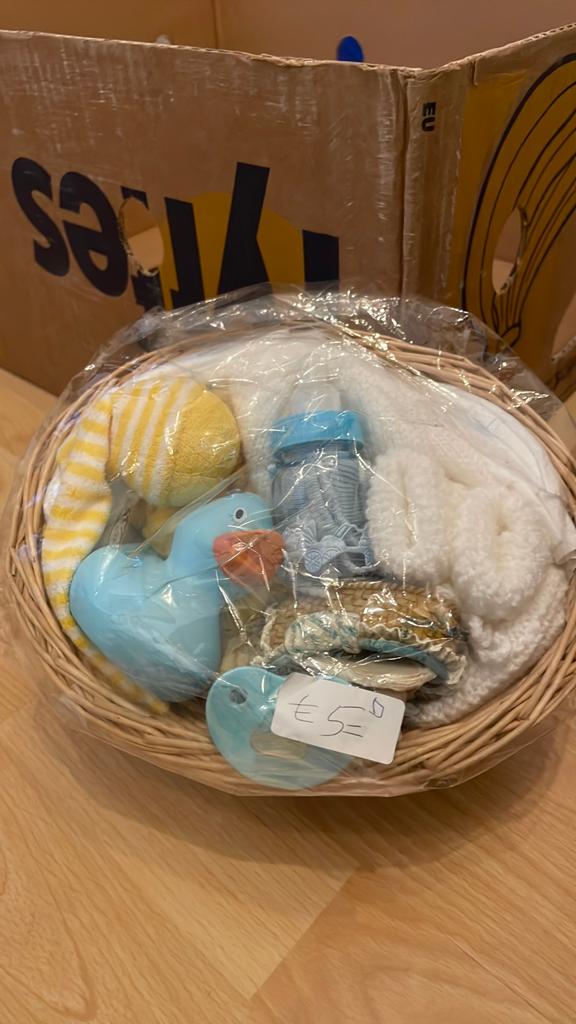 Uitverkoop kraamcadeau voor jongen, Ophalen, Zo goed als nieuw