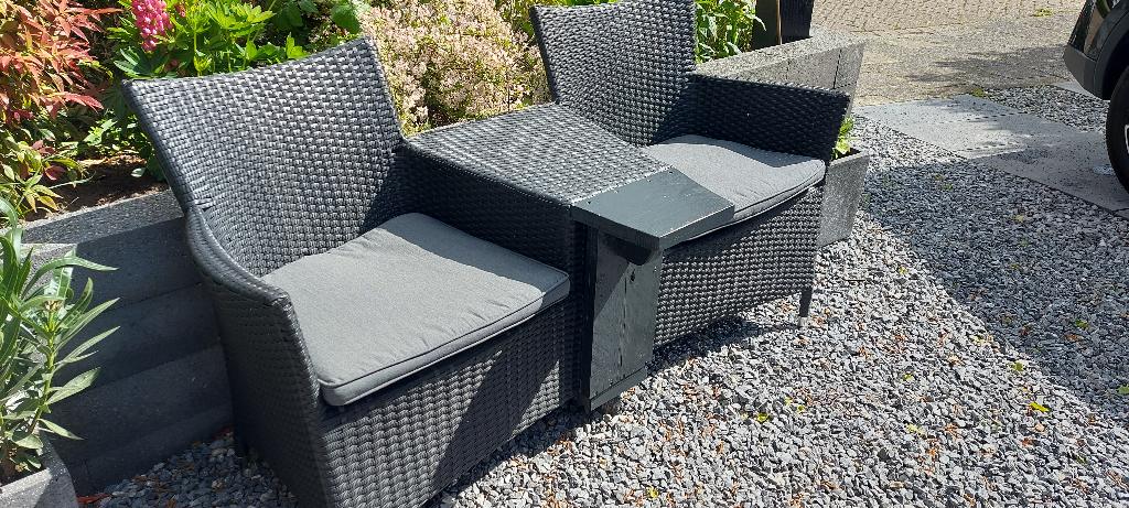 Tuinzitje - 2 stoelen met tussenstuk, Ophalen, Gebruikt, Overige materialen