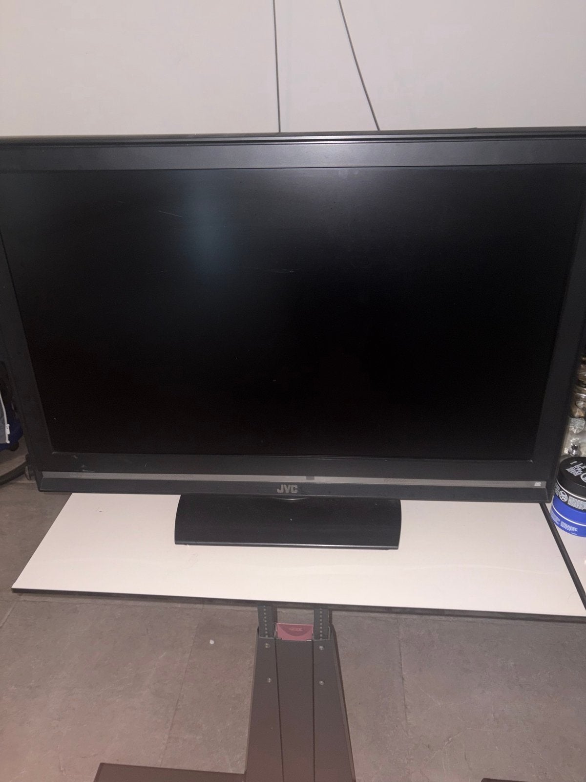 JVC TV - Perfect voor Gamen (zonder afstandsbediening), Overige merken, Gebruikt, LCD, 80 tot 100 cm