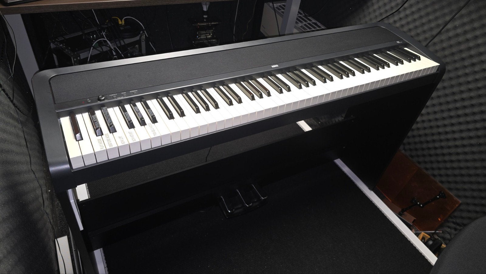 Korg B2 Digitale Piano met onderstel - Zo goed als nieuw, Muziek en Instrumenten, Ophalen of Verzenden, Zo goed als nieuw, Korg