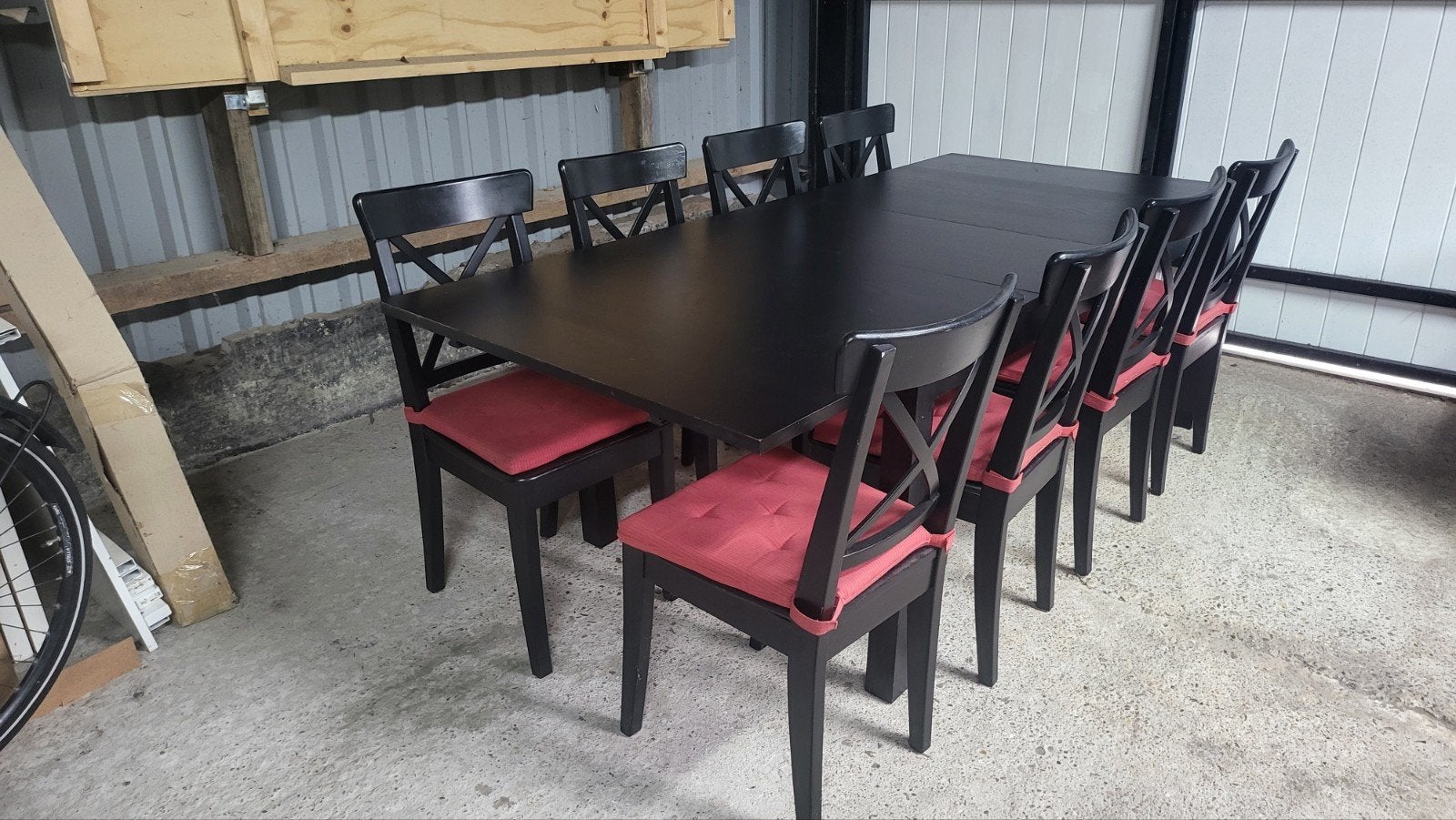 Uitschuifbare eettafel met 10 stoelen - Zwart, Ophalen, Gebruikt, 200 cm of meer, 50 tot 100 cm