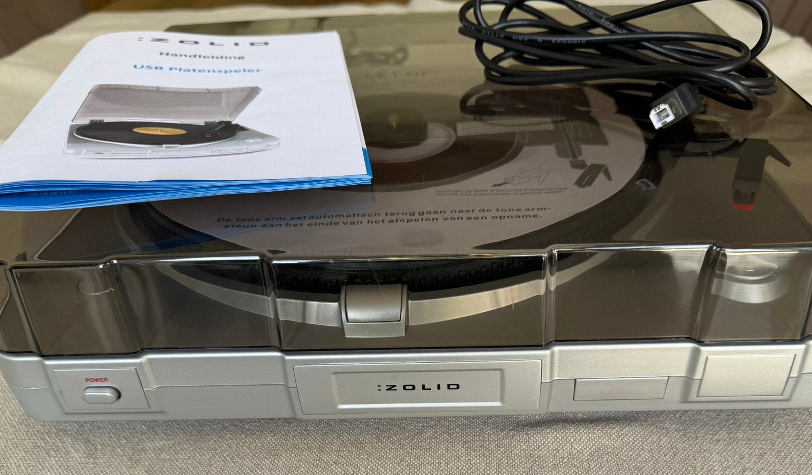Solid.  usb. Platen speler, Ophalen of Verzenden, Zo goed als nieuw, Overige merken
