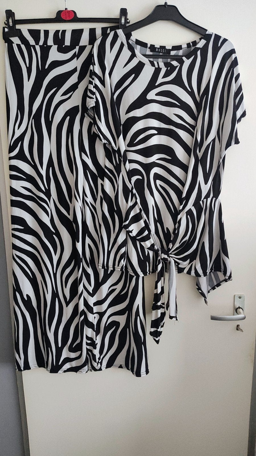 Tweedelig setje, Kleding | Dames, Jasjes, Kostuums en Pakken, Ophalen of Verzenden, Nieuw, Zwart