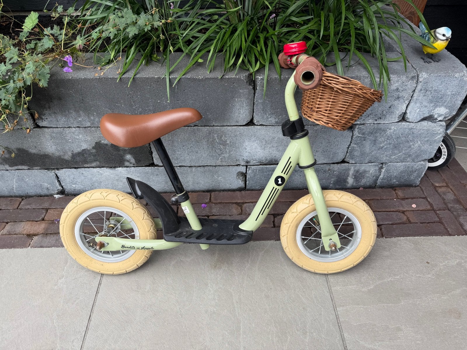 Bandits&Angels loopfiets met mandje, Ophalen, Zo goed als nieuw, Minder dan 16 inch