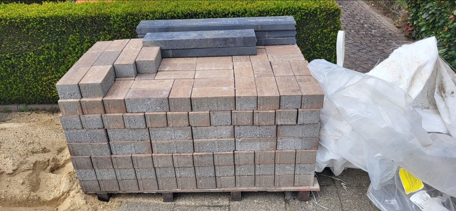 Nieuwe terrastegels - ca 4 m² - tegen elk aannemelijk bod, Doe-het-zelf en Verbouw, Tegels, Ophalen, Keramiek, Nieuw, Minder dan 20 cm