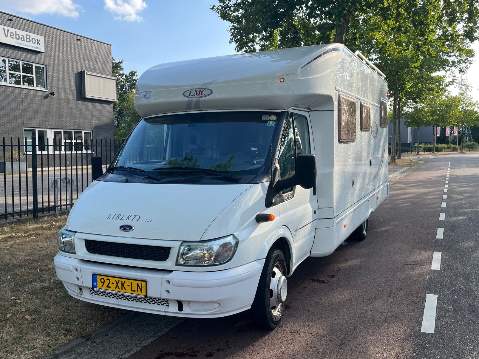 LMC camper met Ford onderstel 125-T350.  2.3 liter automaat, Caravans en Kamperen, Particulier, LMC