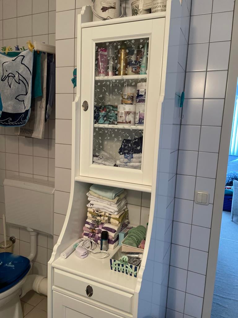 IKEA badkamermeubel - Hoge kast met glazen deur, (Half)hoge kast, Minder dan 50 cm, Gebruikt, Ophalen of Verzenden