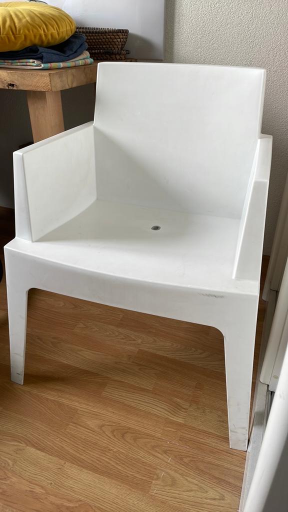 Design witte tuinstoel siesta kunstof, Ophalen, Gebruikt, Kunststof