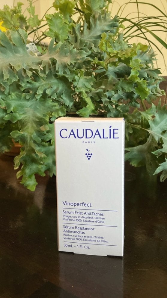 Caudalie Vinoperfect Serum Éclat Anti-Taches - Nieuw, Ophalen of Verzenden, Nieuw, Gehele gezicht, Verzorging