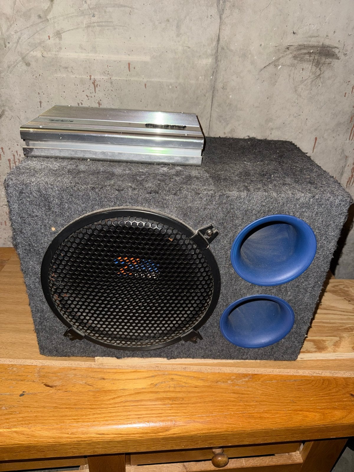 Subwoofer met versterker voor auto, Ophalen, Gebruikt