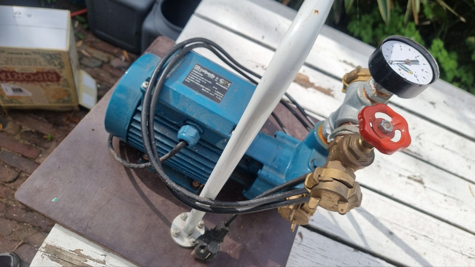 2x Calpeda waterpomp 2.3 m3/u - voor diverse. doeleinden, Ophalen, Zo goed als nieuw, Elektrisch